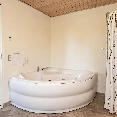 בית נופש 12 Person Holiday In Thy Hurup